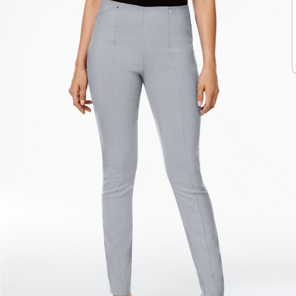 NWT Alfani Petite Silver Ankle Comfort Waist